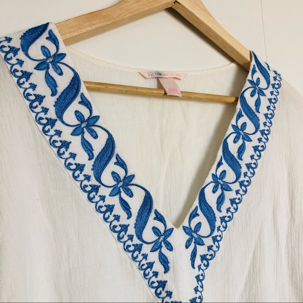 RARE Victoria’s Secret swim embroidered white tunic cover up